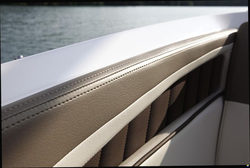 Sea Ray 230 SLX