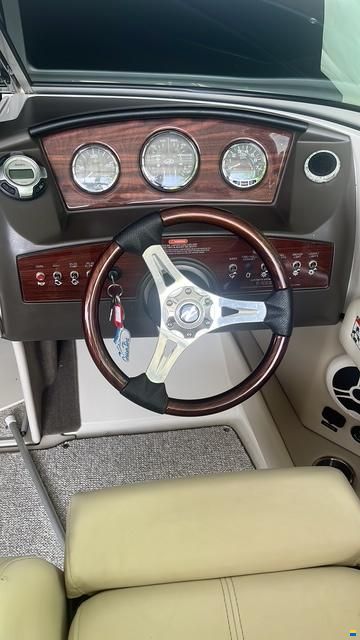 Sea Ray 230 Select