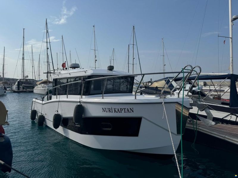 motorboat 31 feet