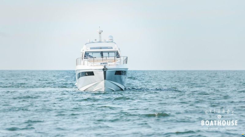 Azimut 55S