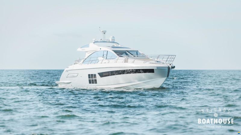 Azimut 55S