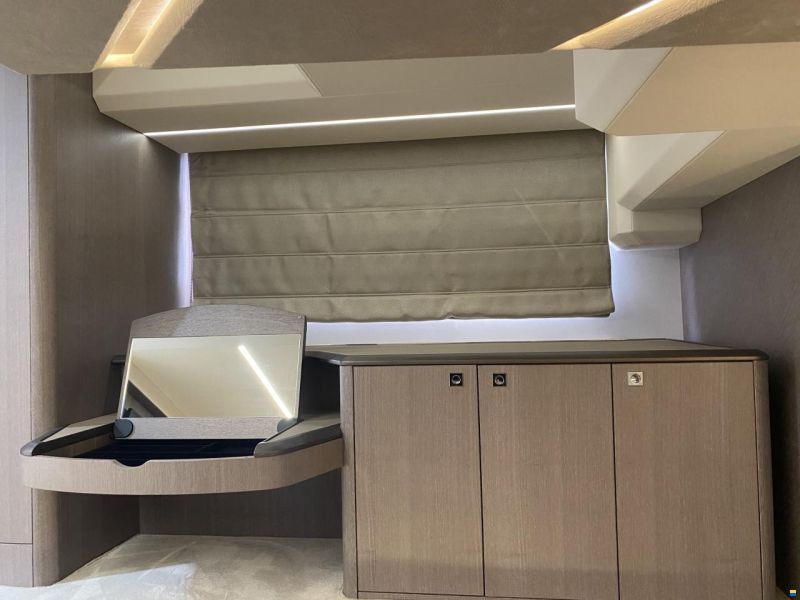 Galeon 440 Fly