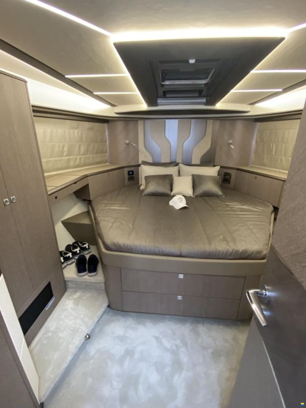 Galeon 440 Fly