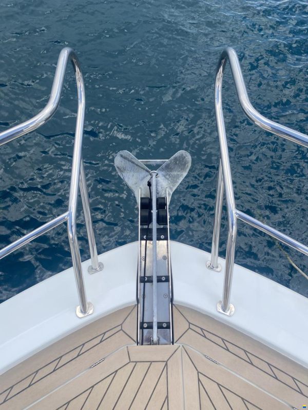 Galeon 440 Fly