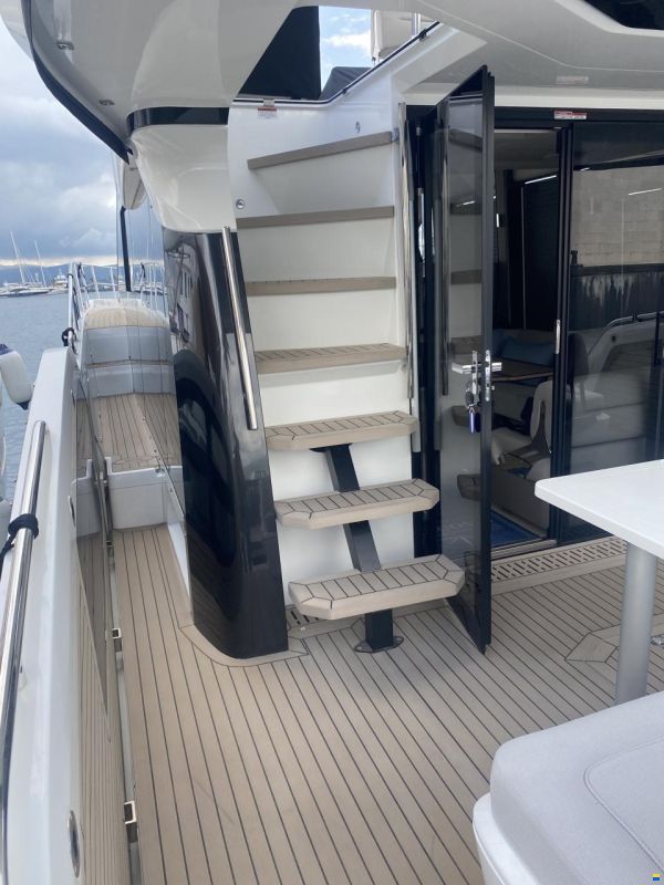 Galeon 440 Fly