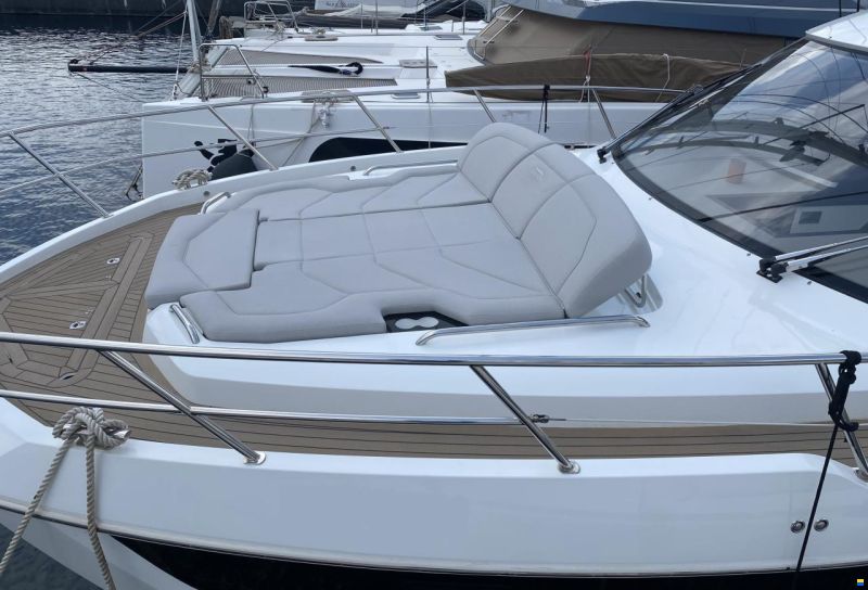 Galeon 440 Fly