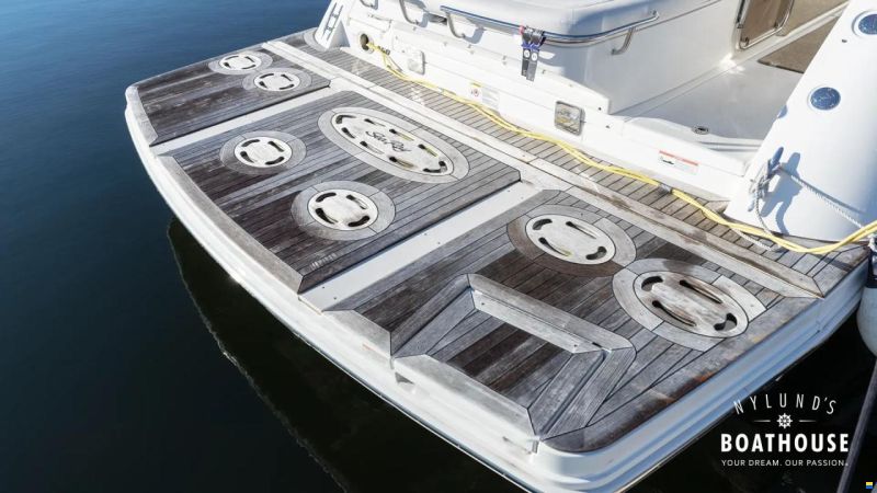 Sea Ray 450 Sundancer