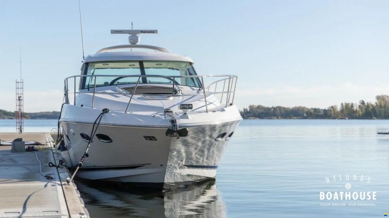 Sea Ray 450 Sundancer
