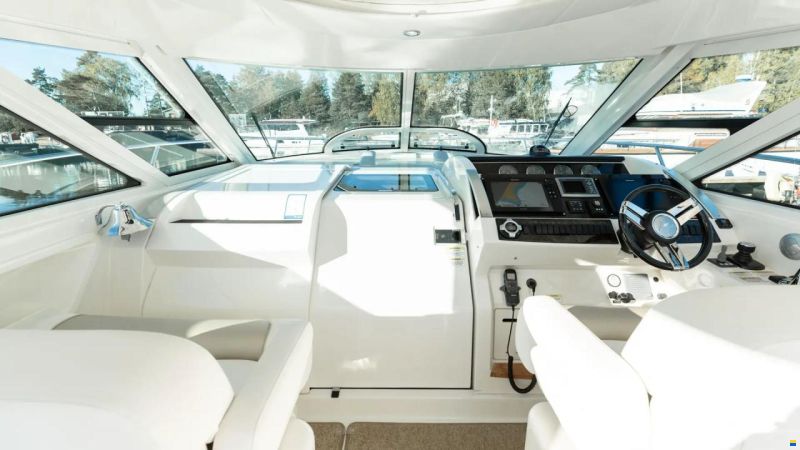 Sea Ray 450 Sundancer