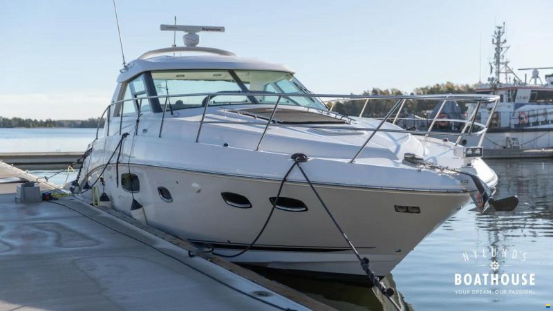 Sea Ray 450 Sundancer