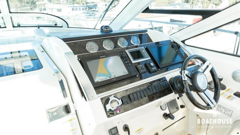 Sea Ray 450 Sundancer
