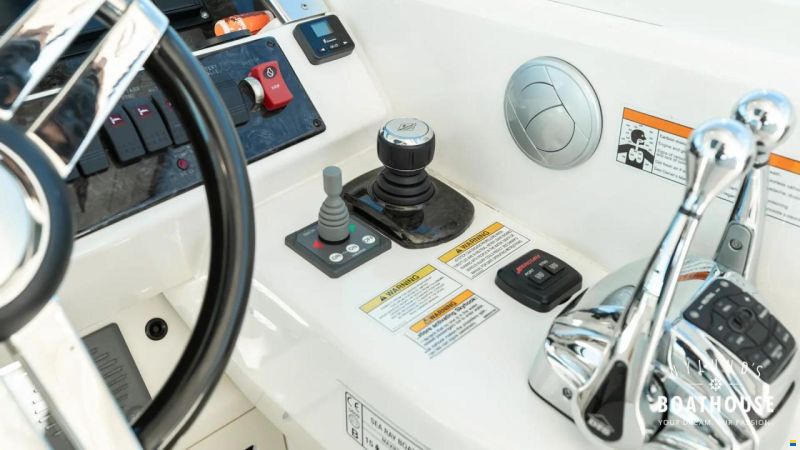 Sea Ray 450 Sundancer