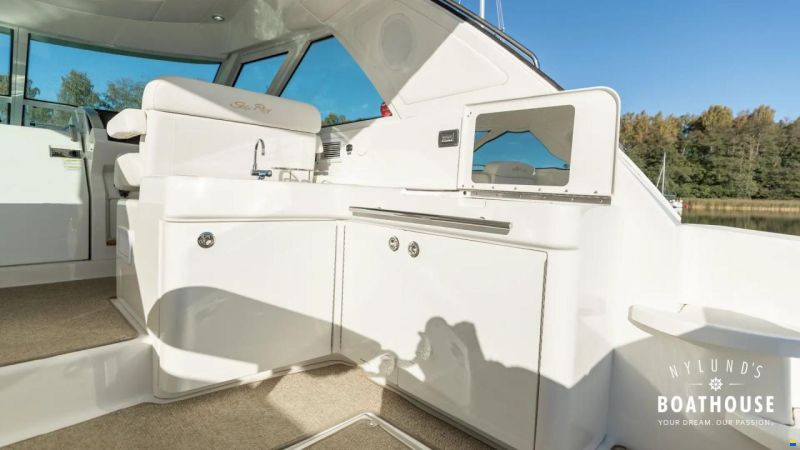 Sea Ray 450 Sundancer