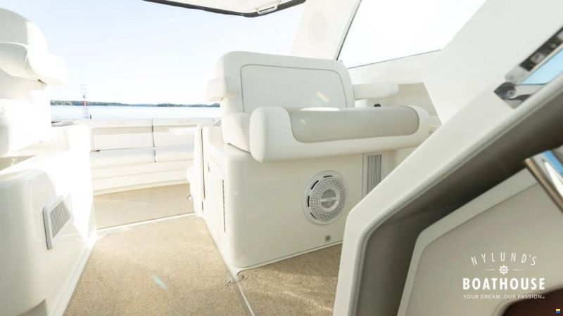 Sea Ray 450 Sundancer