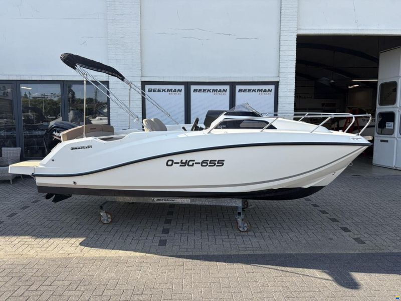 Quicksilver 555 Cabin