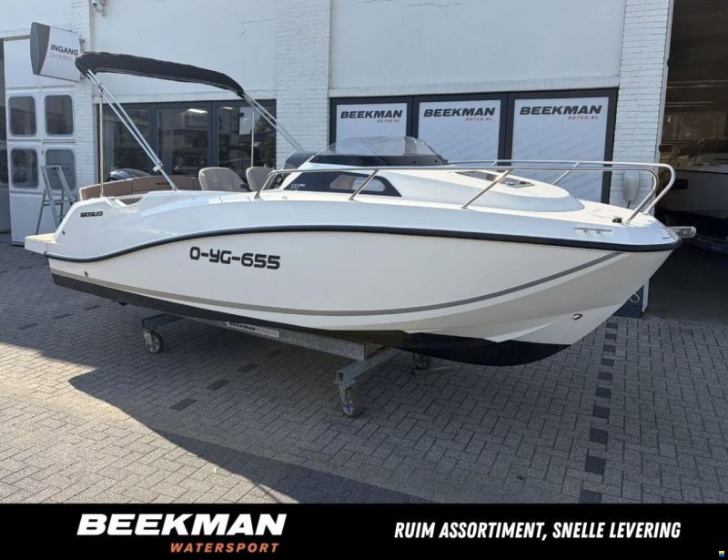 Quicksilver 555 Cabin