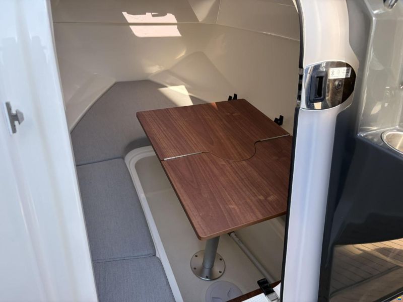 Quicksilver 555 Cabin