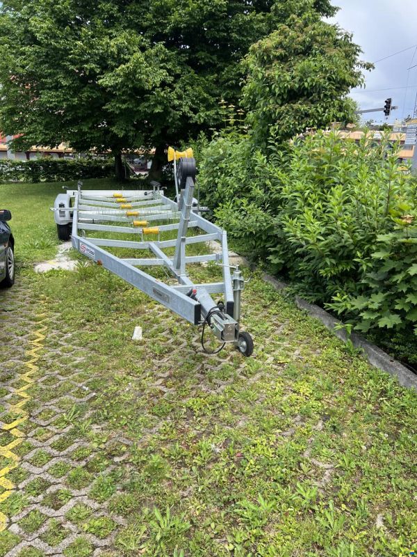 Stüssi Sportgeräteanhänger bis 3500 kg