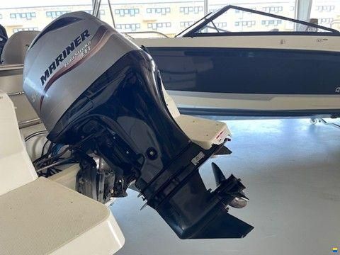Quicksilver 555 Cabin med Mariner F80 EFI ELPT brugt