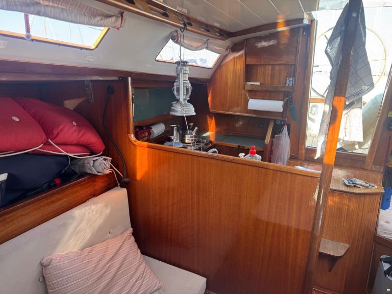 Helmsmann 35