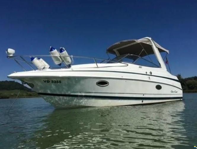 Chris Craft 260 Express Cruiser