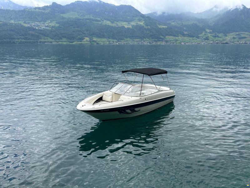 Bayliner Capri 2350