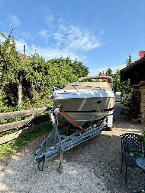 Regal 2550 CUDDY