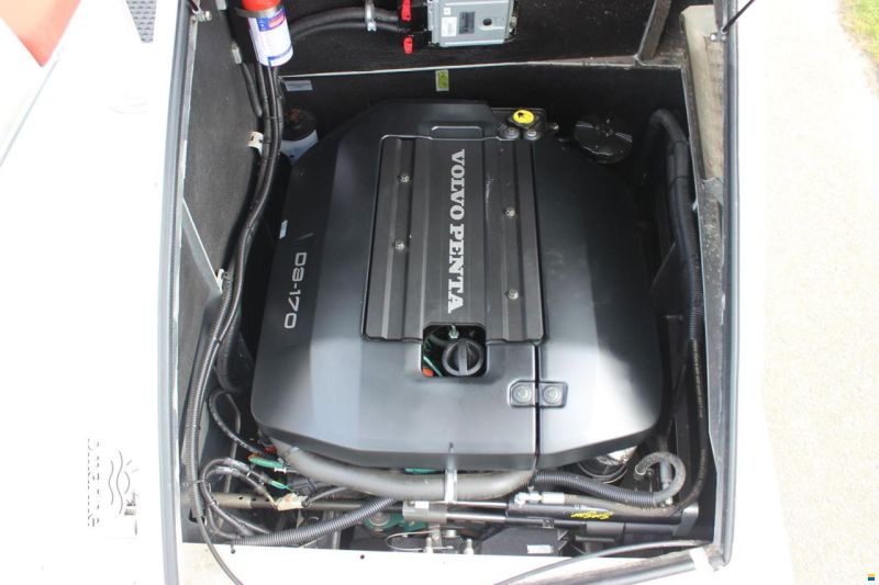 Isabella Yachts ST850