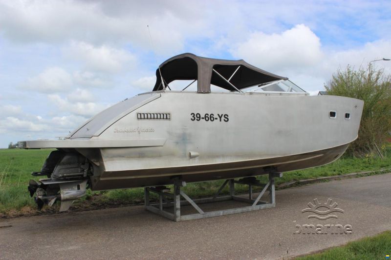 Isabella Yachts ST850