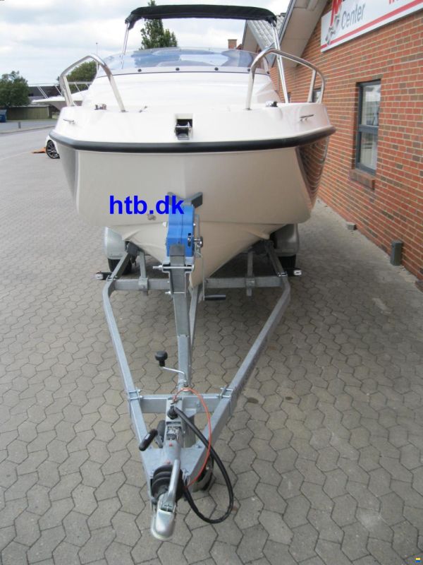 Quicksilver Activ 505 Cabin m/Mercury F80 hk og Scan