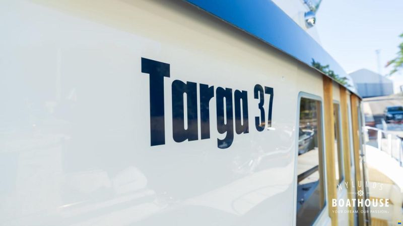 Targa 37+