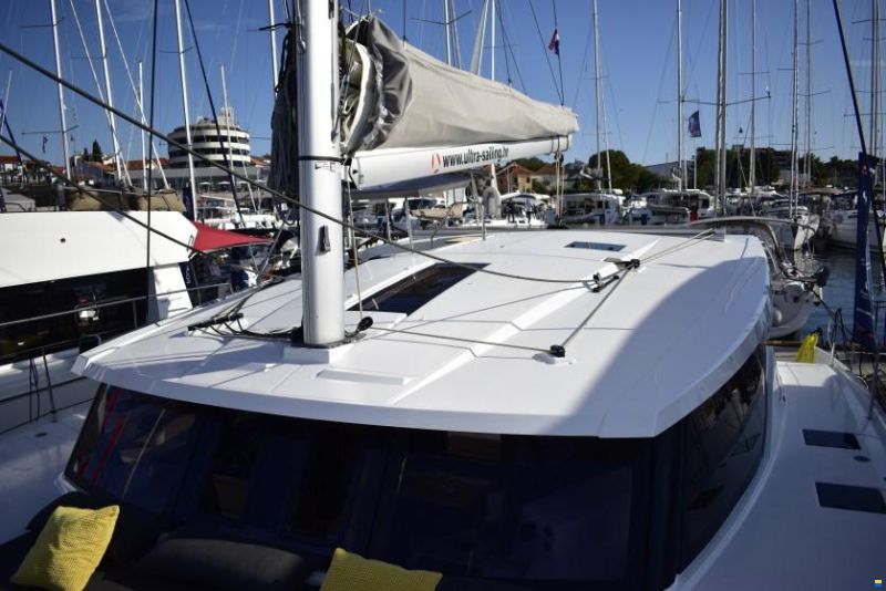 Fountaine Pajot Lucia 40
