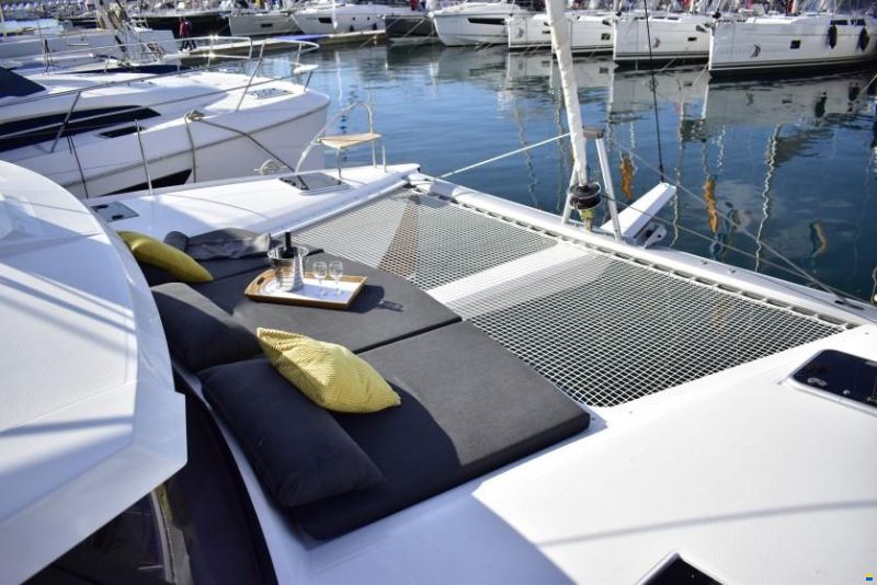 Fountaine Pajot Lucia 40