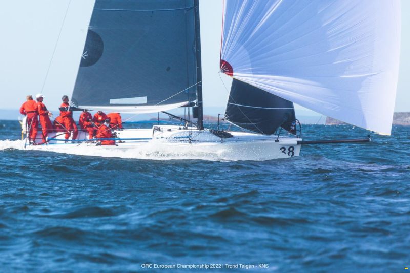 Melges 32