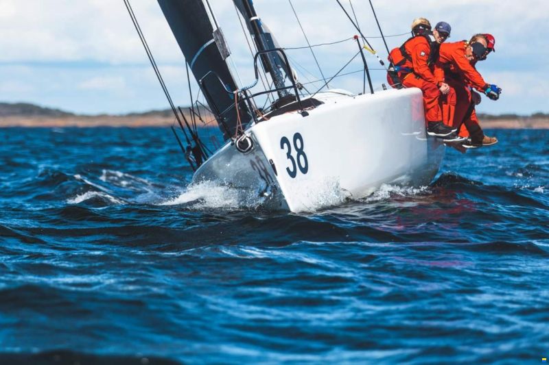 Melges 32