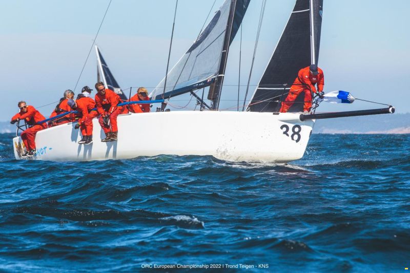 Melges 32