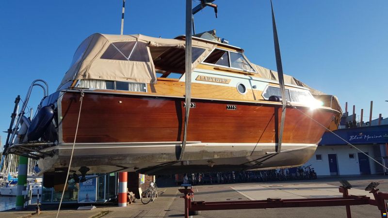 Kulhay Mahagoniyacht