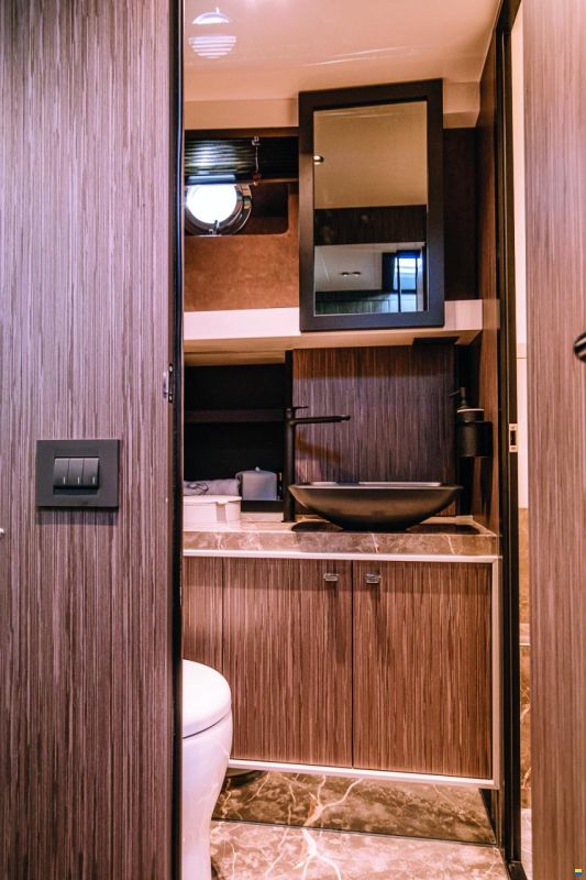Cranchi A46 Luxury Tender