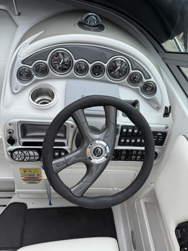 Crownline 275 CCR