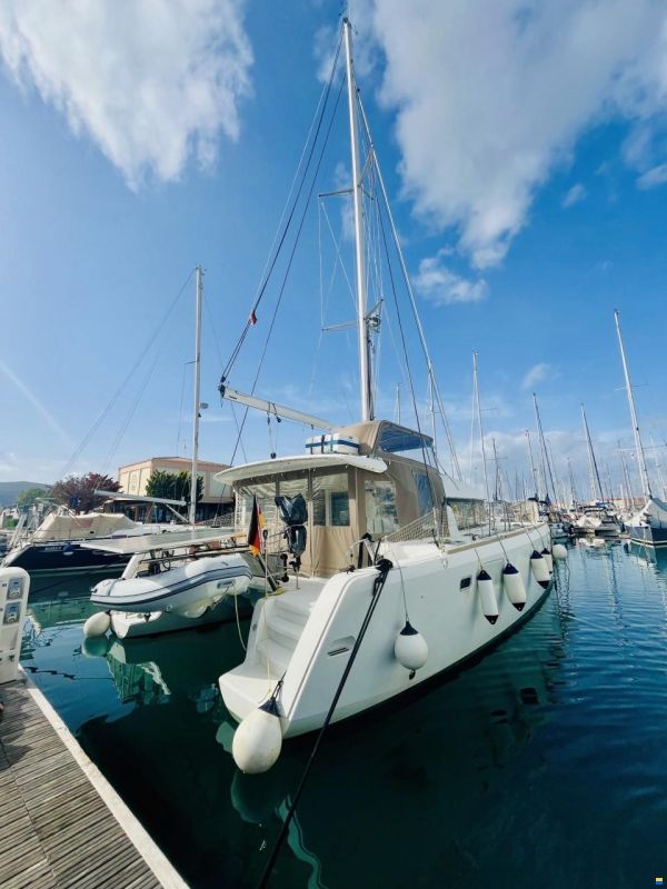 Lagoon 39
