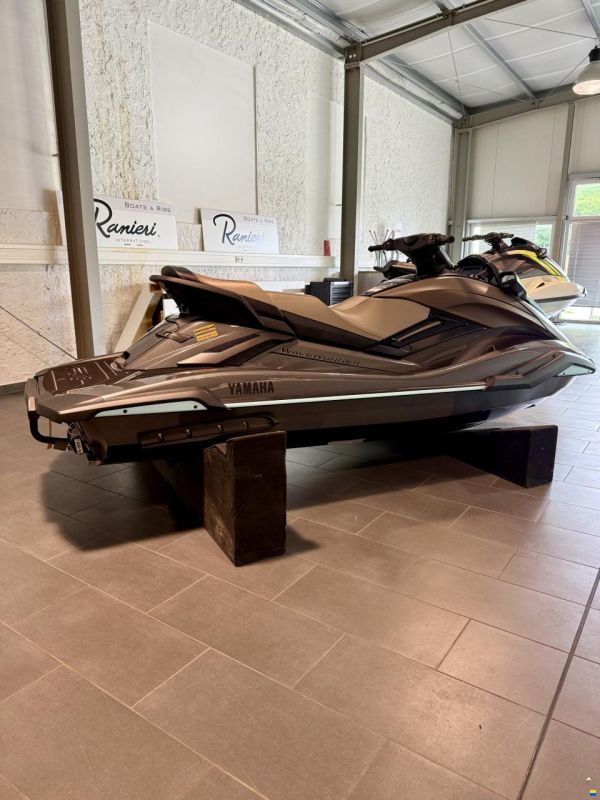 Yamaha WaveRunner FX HO 2025