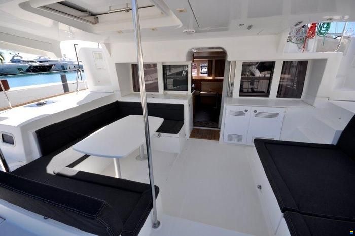 Lagoon 450 F