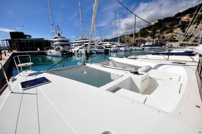 Lagoon 450 F