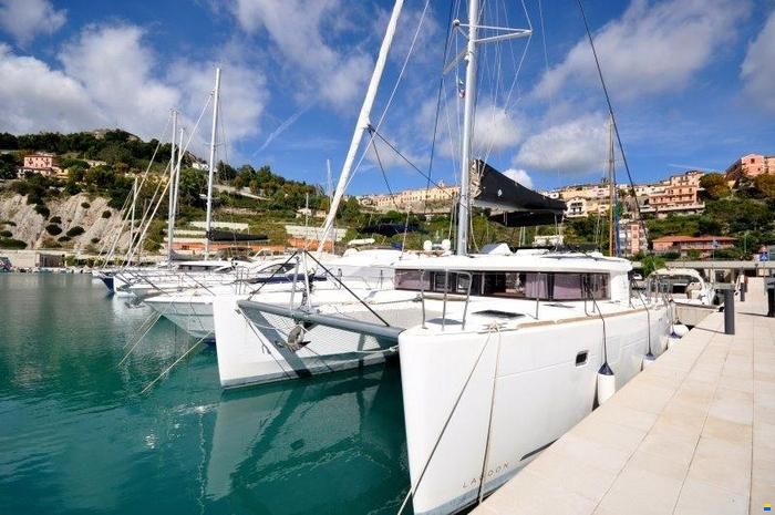 Lagoon 450 F