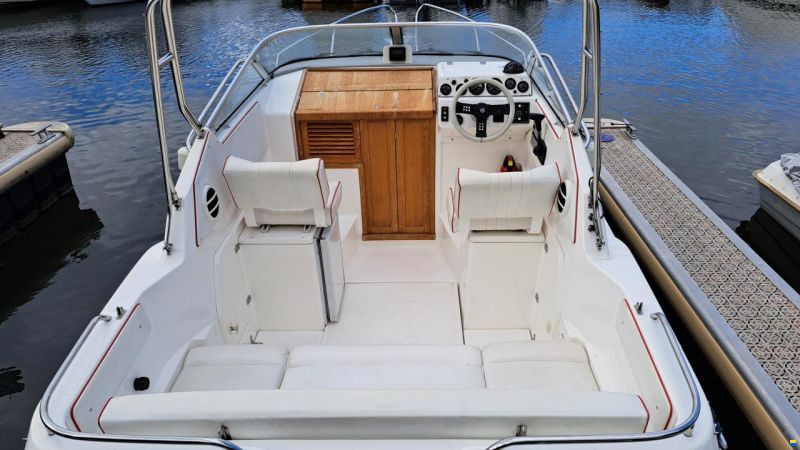 Sealine 200 Senator