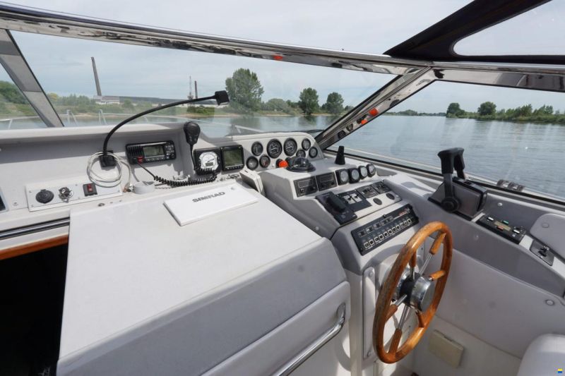 Sealine 328 Sport Bridge