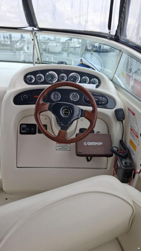 Sea Ray 240 Sundancer