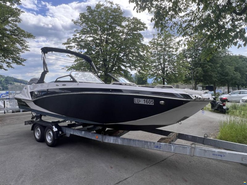 Glastron GTD 220