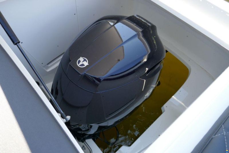 Oud Huijzer 740 TENDER met afsluitbare Cabine voor b
