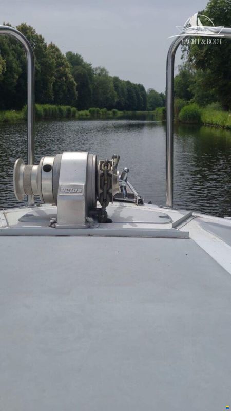 Marieholm Cardinal 28